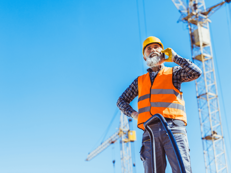 Ditch the Desk Phone: Why Cloud Comms are a Construction Site Game-Changer