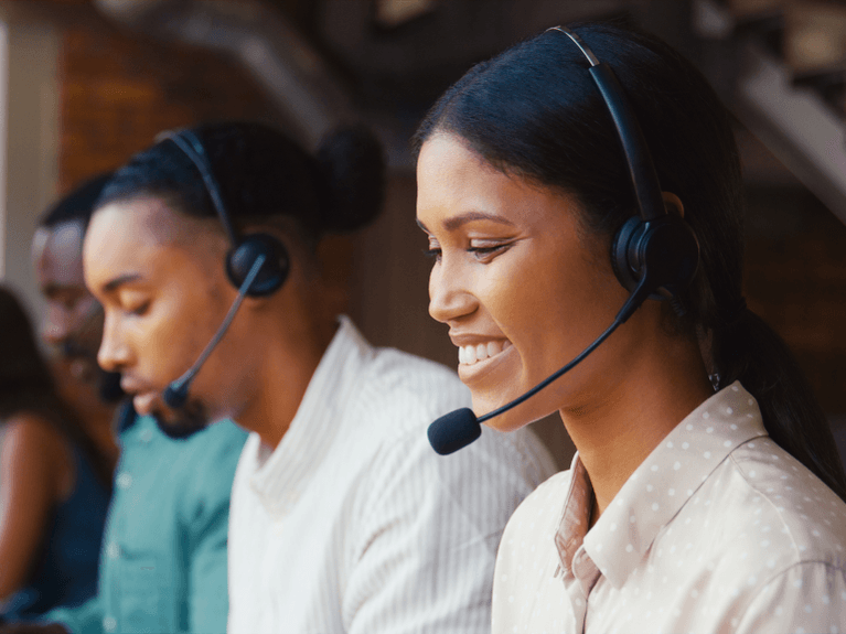 Elevating Retail Call Center Quality Through AI-Powered Innovations