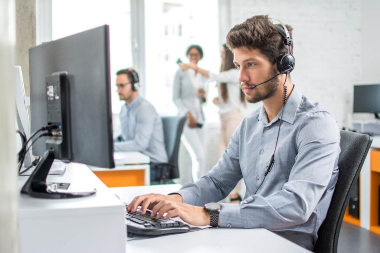 a call center agent learning intelligent call routing technology
