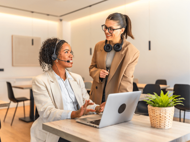 5 AI-Powered Features Enhancing Efficiency in Customer Support Teams