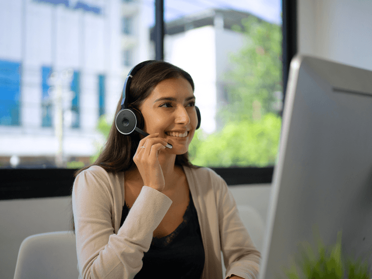 Beyond the Beep: How Voice AI Agents are Forging the Future of Customer Service in Telecom and Utilities